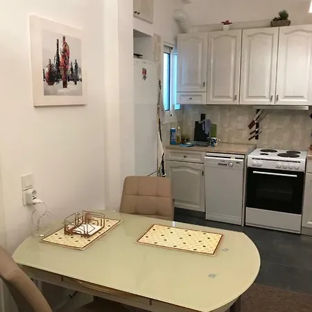 Pein 5 Apartamento Loutráki